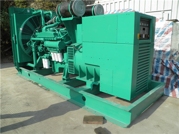 友谊出租发电机 发电机组厂家：柴油发电机组的控制屏的作用是什么？