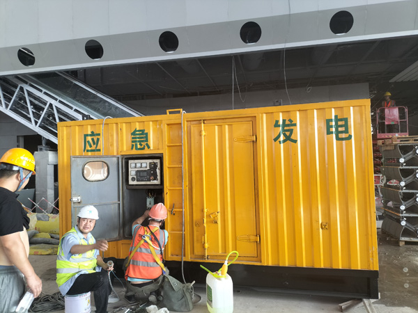 友谊怎样判断空气滤清器是否需要更换？